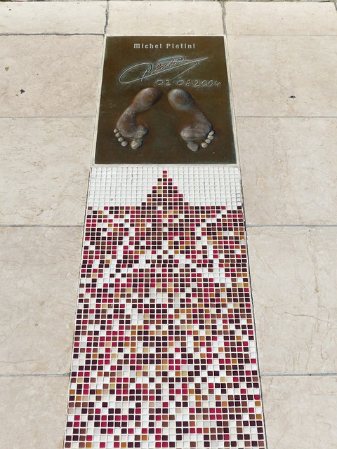 斯诺克世界公开赛：丁俊晖张安达携16岁中国小将晋级64强.