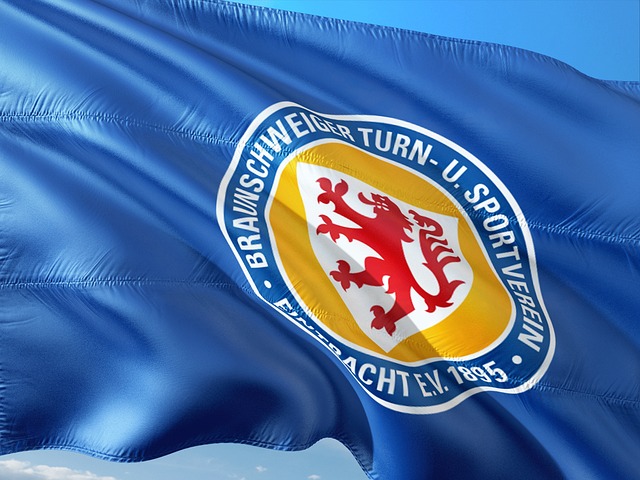 中国足球的 中国足球的